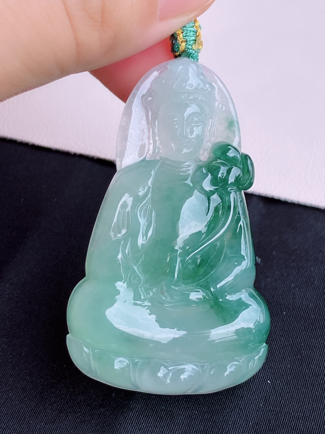 冰飘花素衣观音，晶莹剔透，尺寸50.3/30.6/6.6/自然光实拍