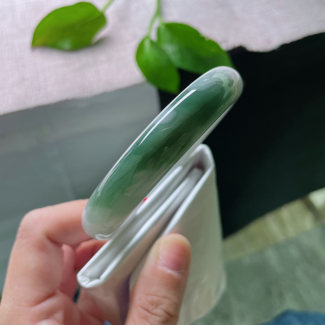 56.1/12.2/8.8，油青正圈，质地温润细腻，干净清爽，可盐可甜，皮纹，ss51819a