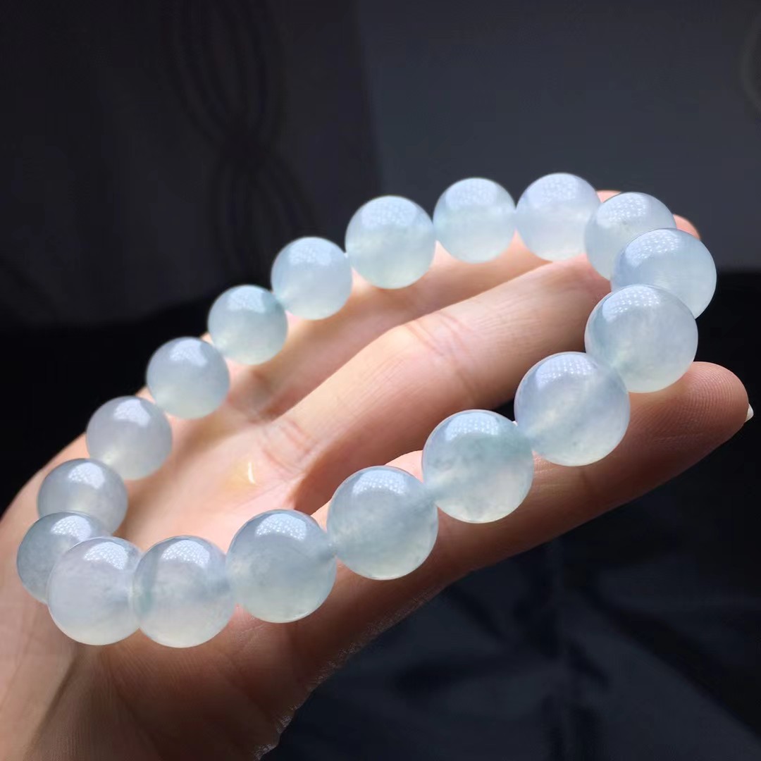 ️ 冰种手串，卡11.9～11.5mm，18颗，种好，玉质细腻，均匀，通透，颗颗精选，实物更美