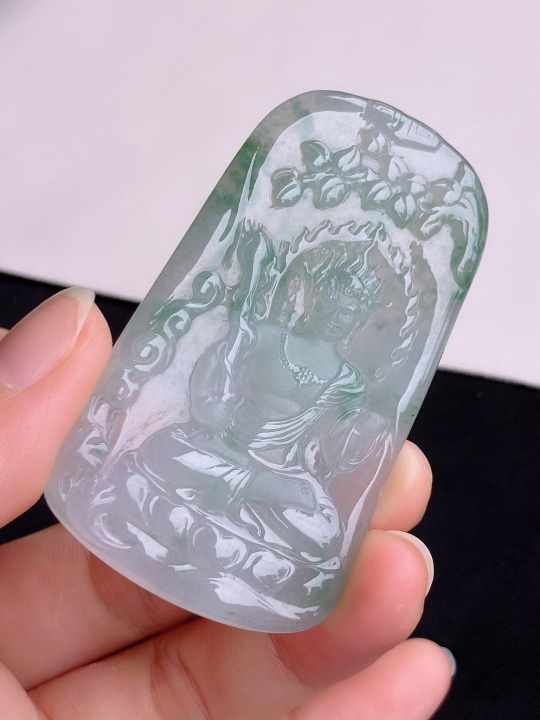 冰飘花观音，晶莹剔透，尺寸67.3/38.5/5/自然光实拍