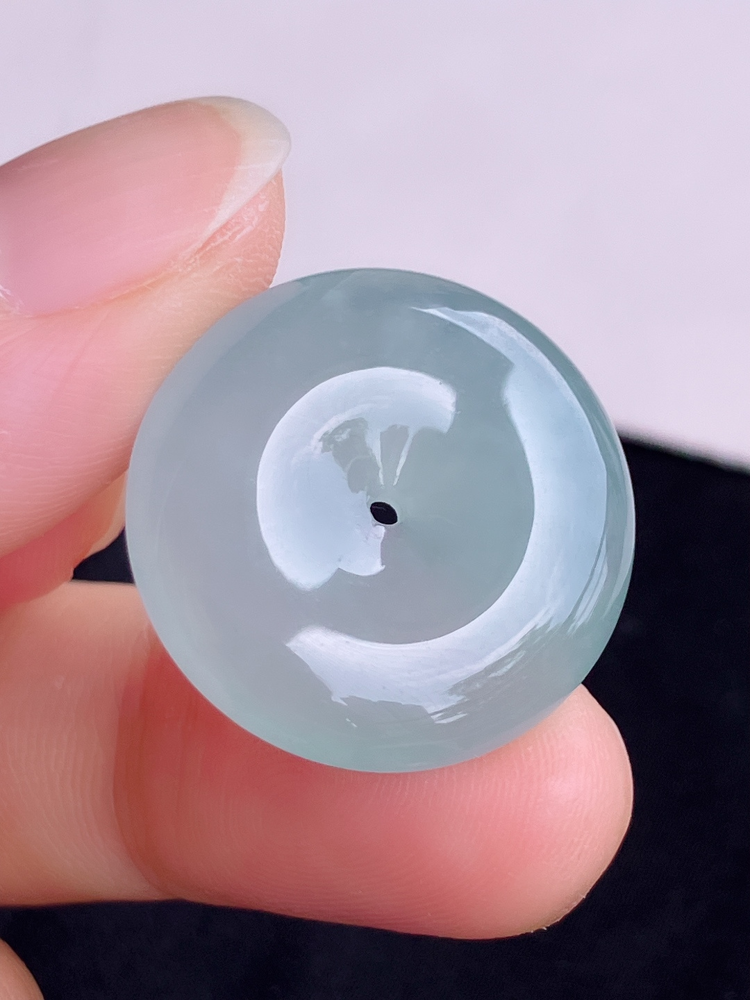 底色平安扣，晶莹剔透，尺寸23.6/5.8/自然光实拍