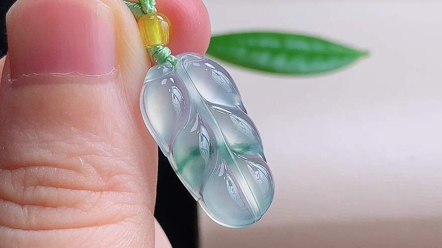 叶子，尺寸21.6-13.0-3.3mm，包A附证书