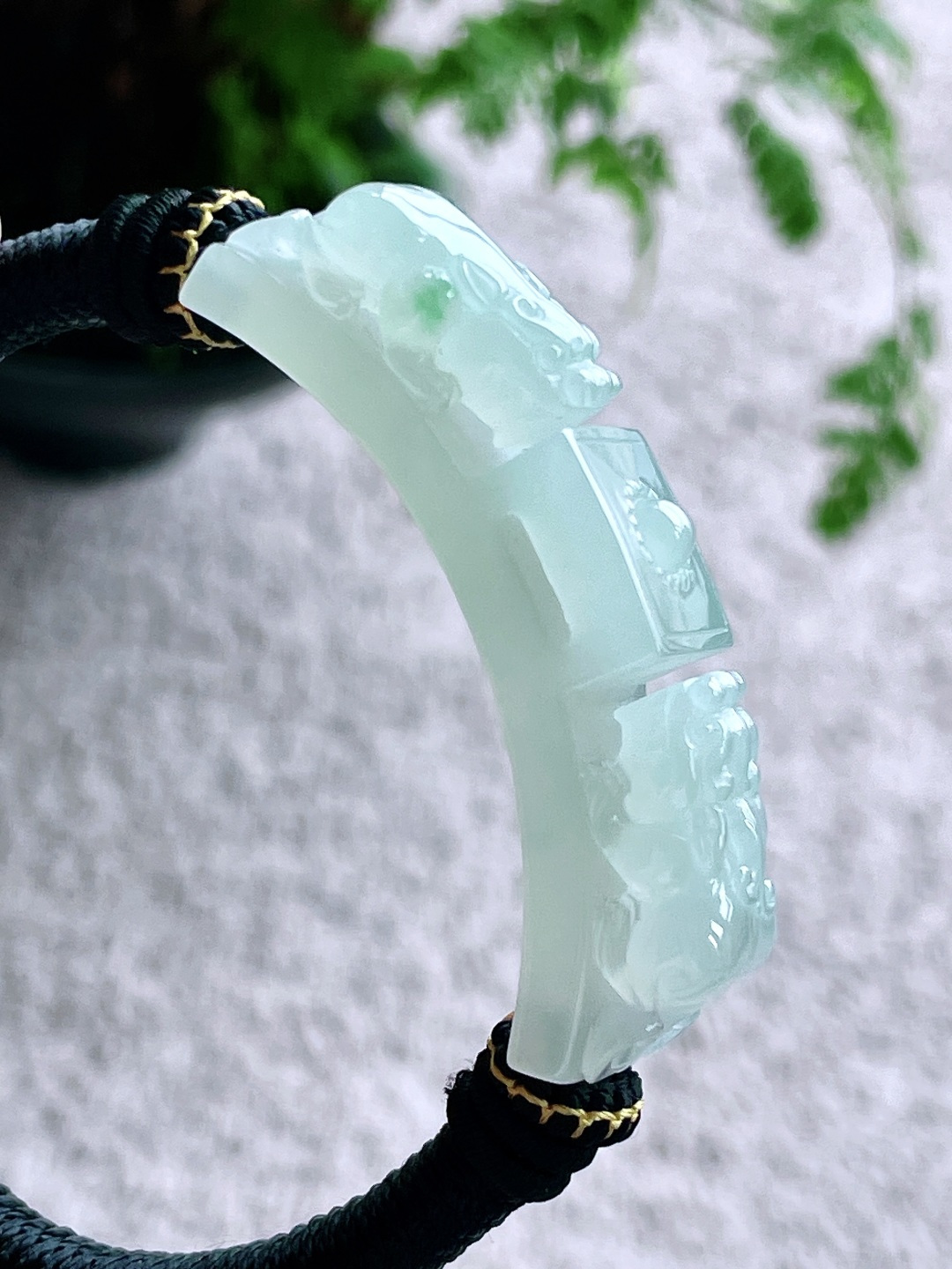 冰晴水貔貅手牌 立体精雕 超厚