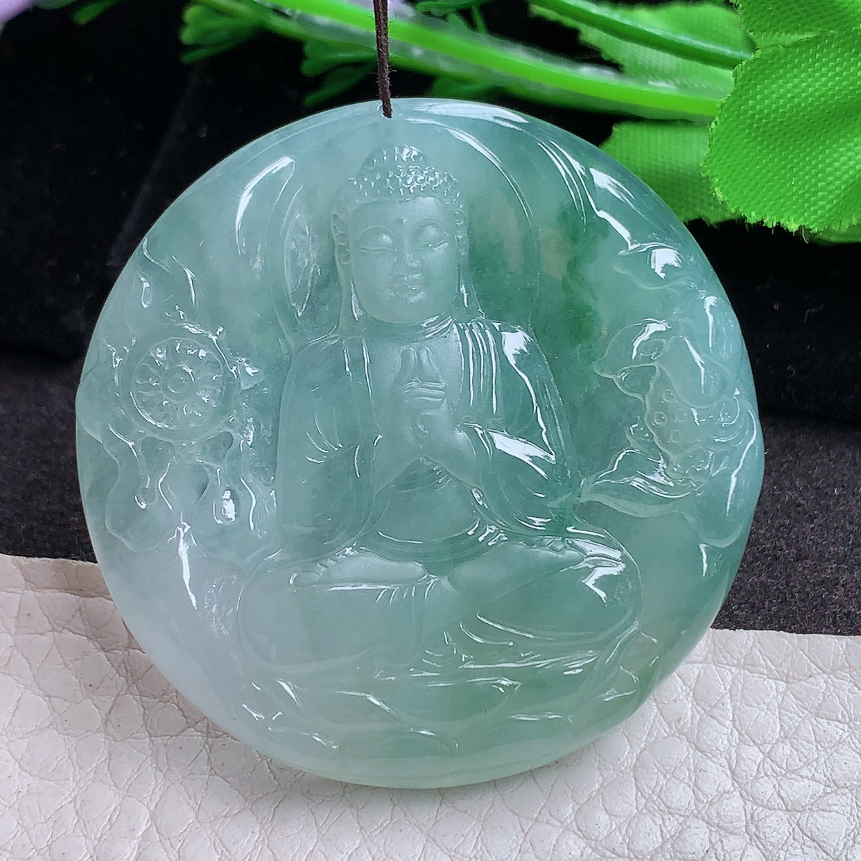 ktj实拍48.5*6缅甸翡翠a货精雕冰飘绿大日如来佛祖 生肖守护神玉吊坠