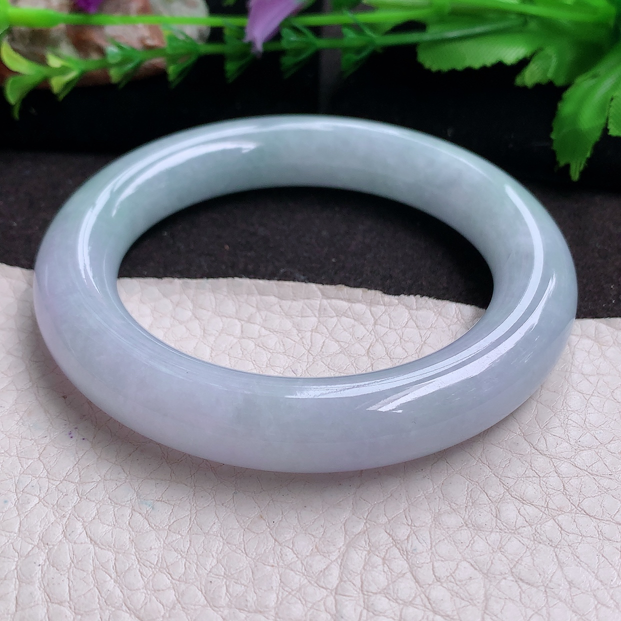 z实拍57.5*12胖圆镯 缅甸翡翠a货玉手镯 淡紫底细润正圈玉手环