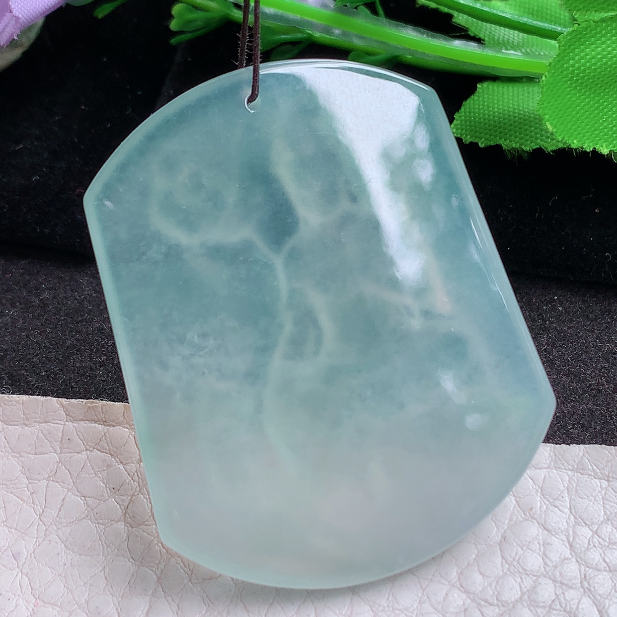 ktj实拍51*41*5.5缅甸翡翠a货精雕冰透晴美文殊菩萨 生肖守护神玉吊坠