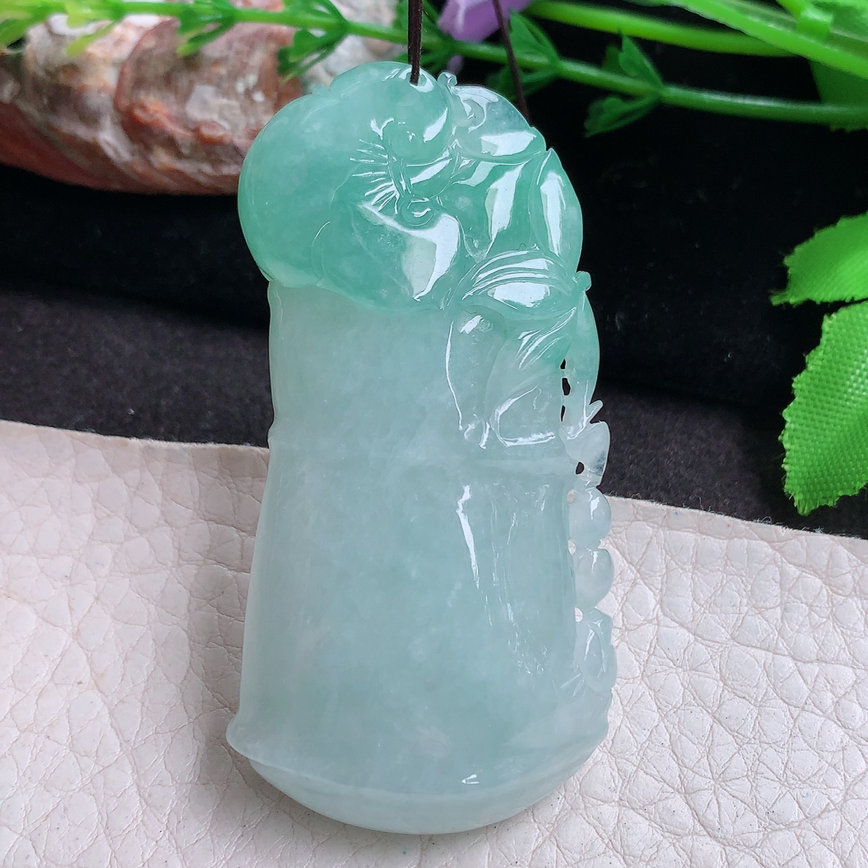 zen实拍62.3*30.8*12缅甸翡翠精雕清新节节高 胸有成竹玉项坠 玉挂件