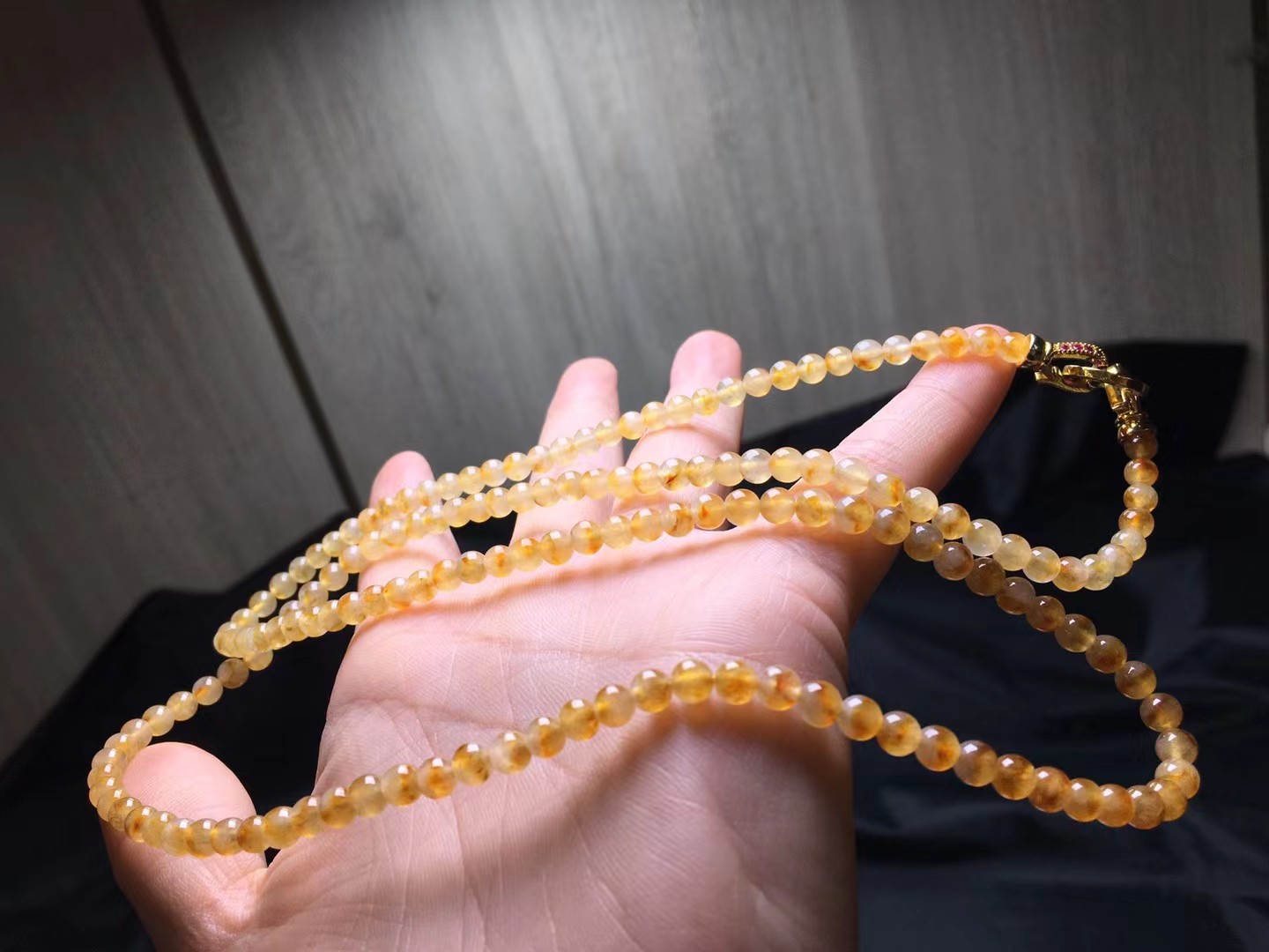 ️ 冰黄翡珠链，卡4.8～4.4mm，157颗，种好，玉质细腻，起莹，冰透水润，实物颜色更浓