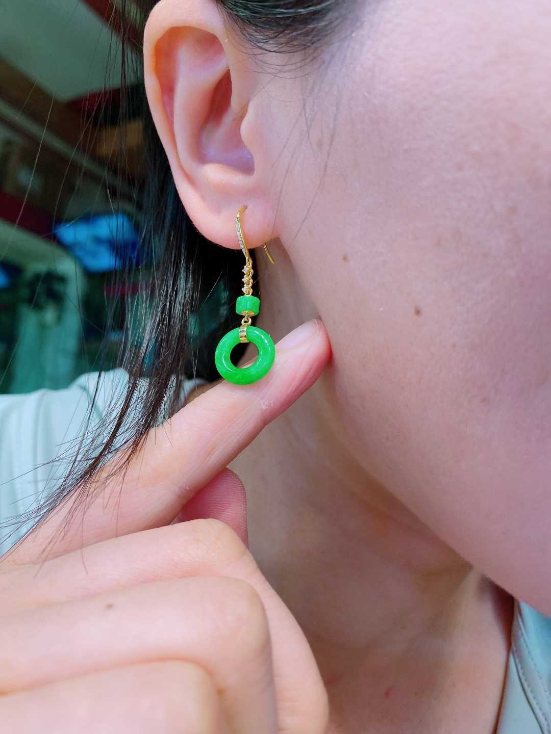 ️高冰绿平安扣耳坠 晶莹剔透，新颖时尚，无裂，38.6