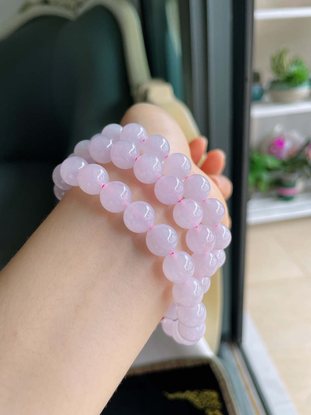 天然翡翠A货，冰珠链，尺寸：9.8mm61颗。【编2283】