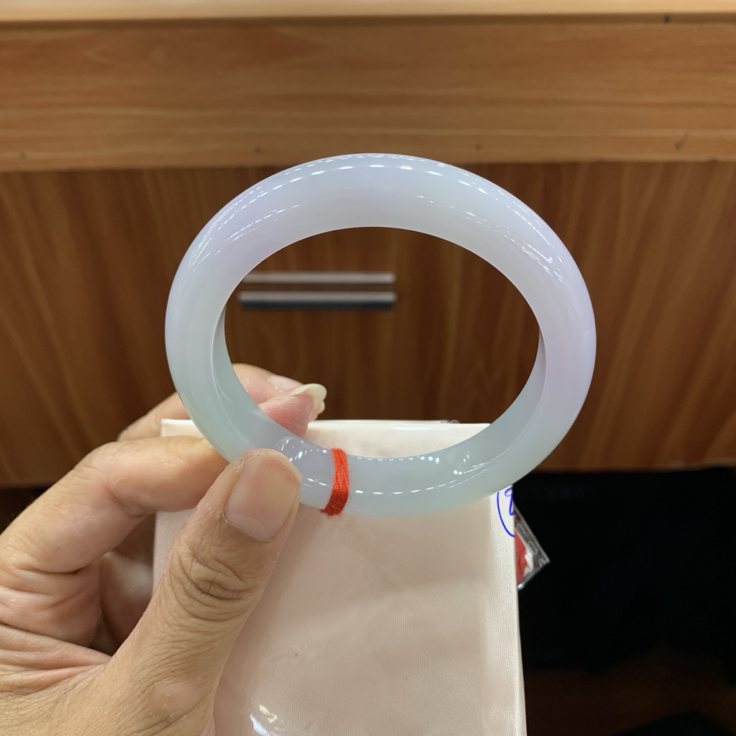 060820LJ 飘绿正圈翡翠手镯 57.1-11.9-9.3