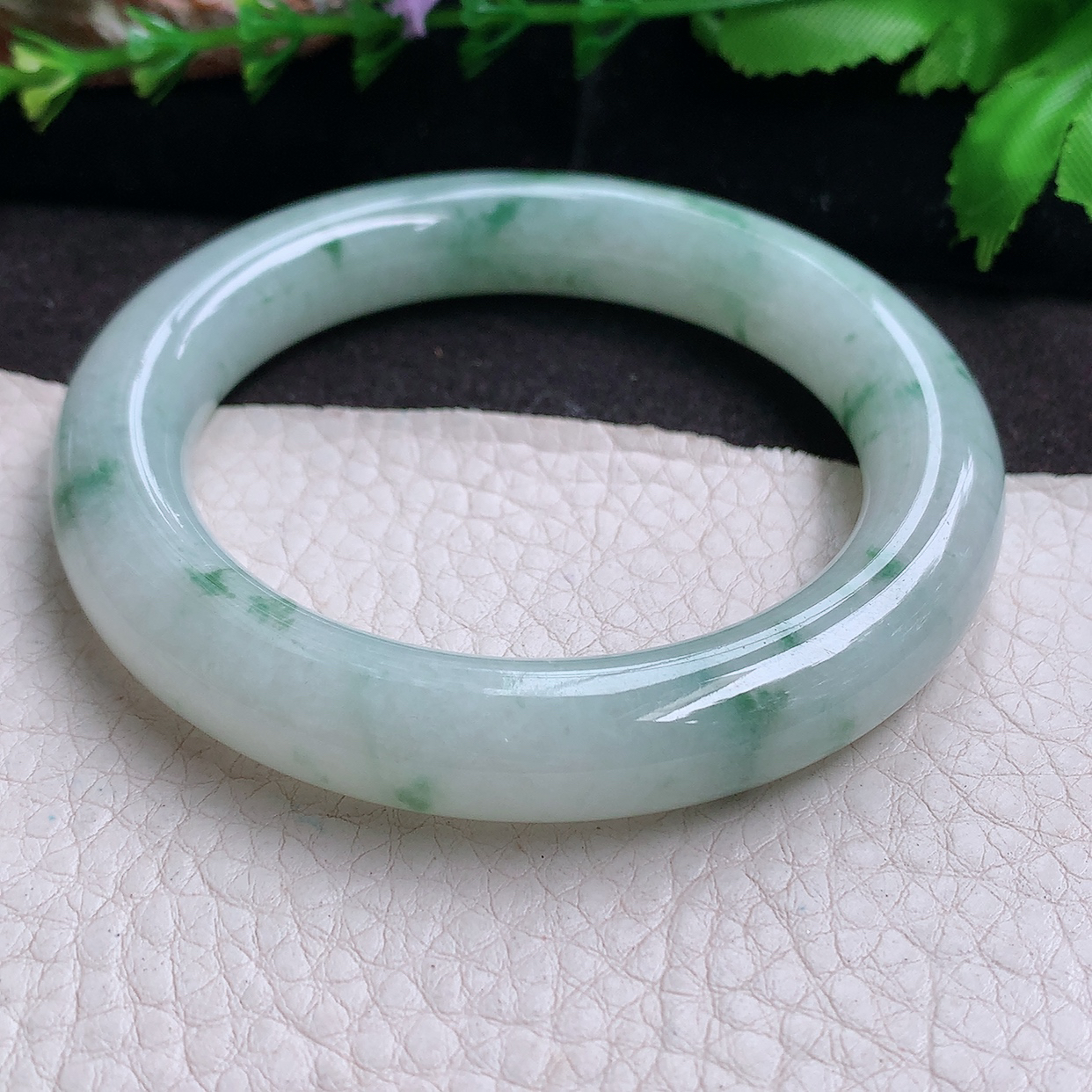 ee实拍53.9*10.8美人镯 缅甸翡翠a货玉手镯 冰飘花细润圆条玉手环
