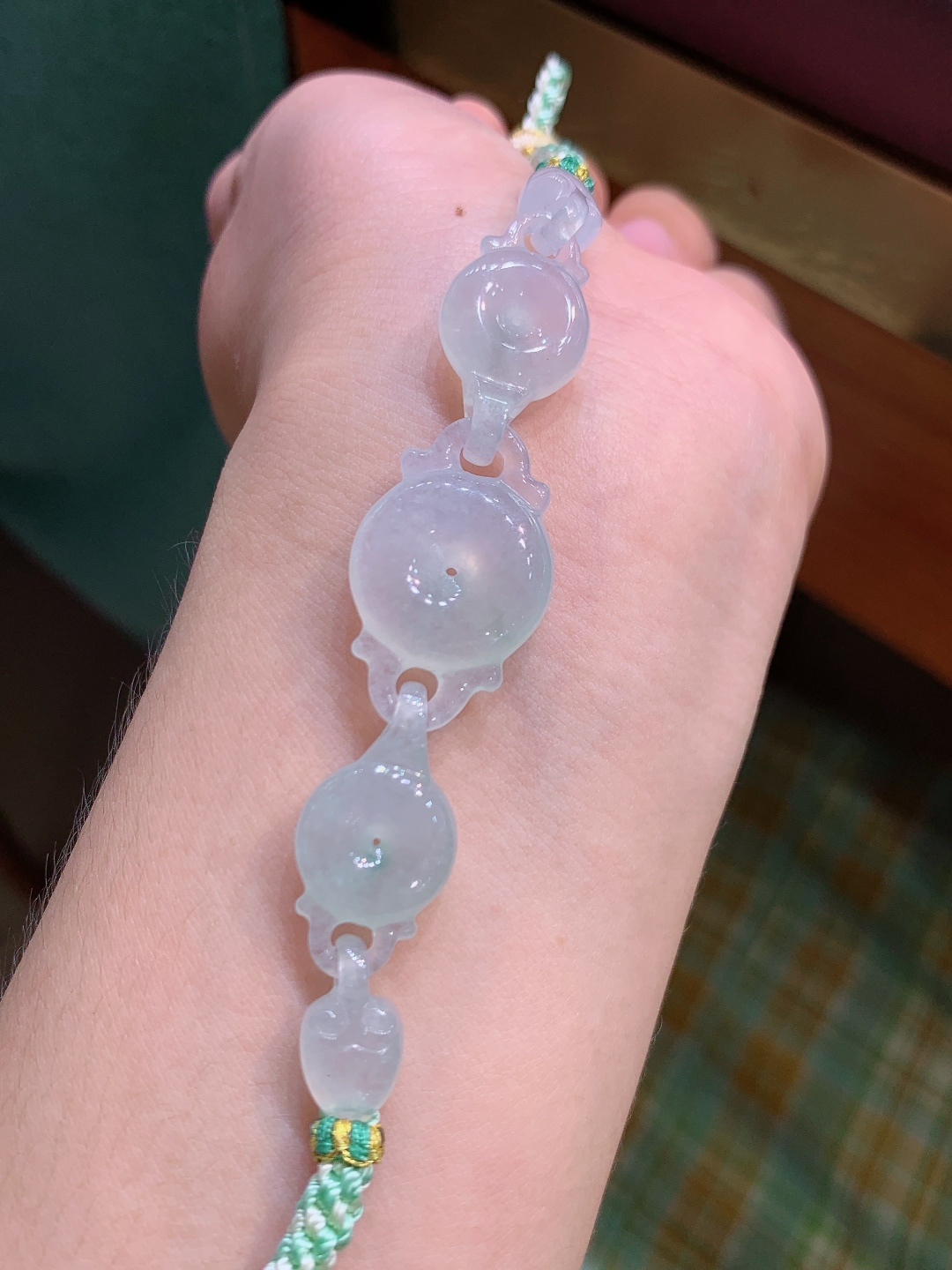 ️ 连心锁平安扣手链，冰透起光一体雕工精致，自带清透氛围感