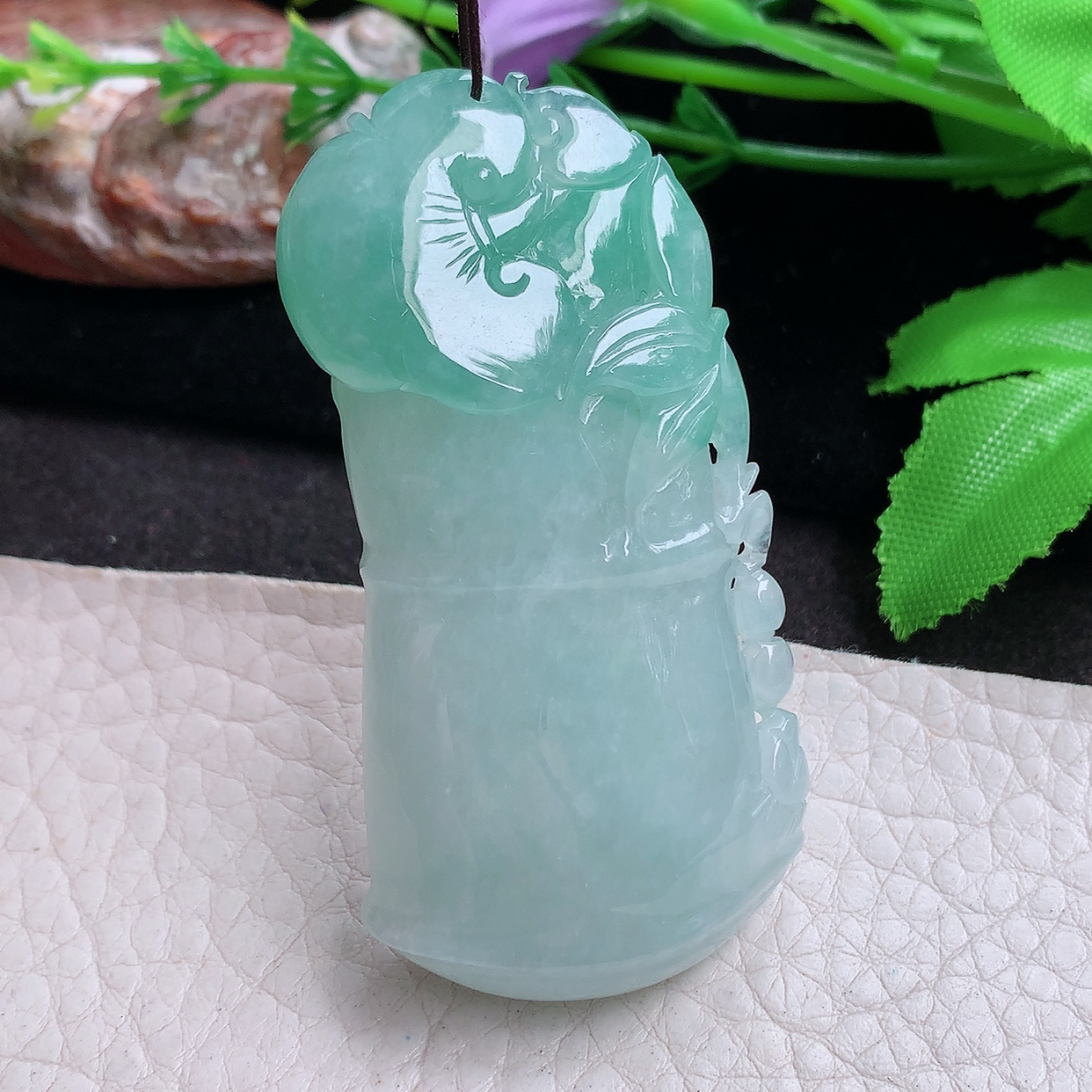 zen实拍62.3*30.8*12缅甸翡翠精雕清新节节高 胸有成竹玉项坠 玉挂件