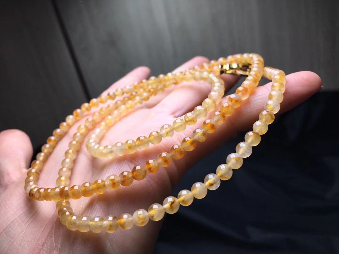 ️ 冰黄翡珠链，卡4.8～4.4mm，157颗，种好，玉质细腻，起莹，冰透水润，实物颜色更浓