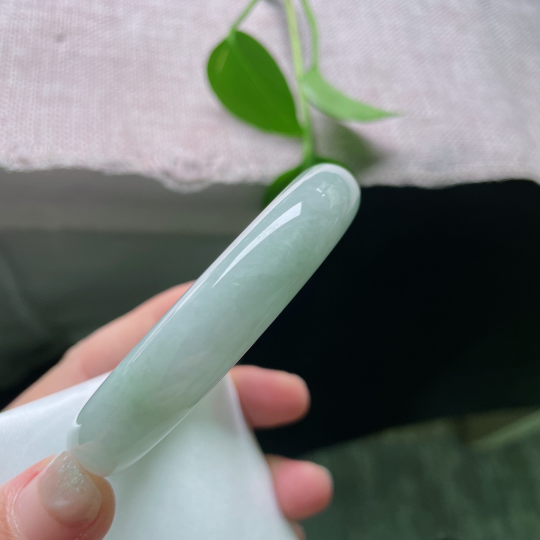 58/12.6/8.6，飘阳绿正圈，俏丽若三春之桃，种老，细润，小细纹，ss53559a