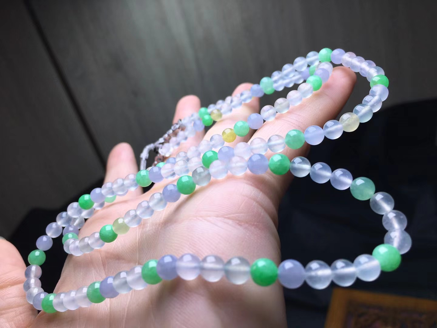 ️ 冰彩珠链，卡5.2～3.5mm，139颗，种好，玉质细腻，色彩斑斓，鲜艳，颗颗精选