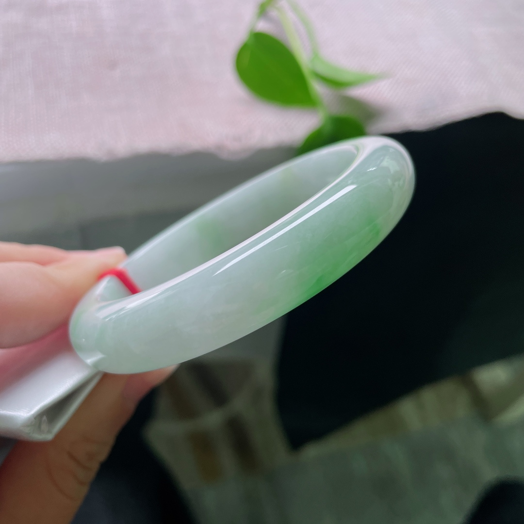 58/12.6/8.6，飘阳绿正圈，俏丽若三春之桃，种老，细润，小细纹，ss53559a