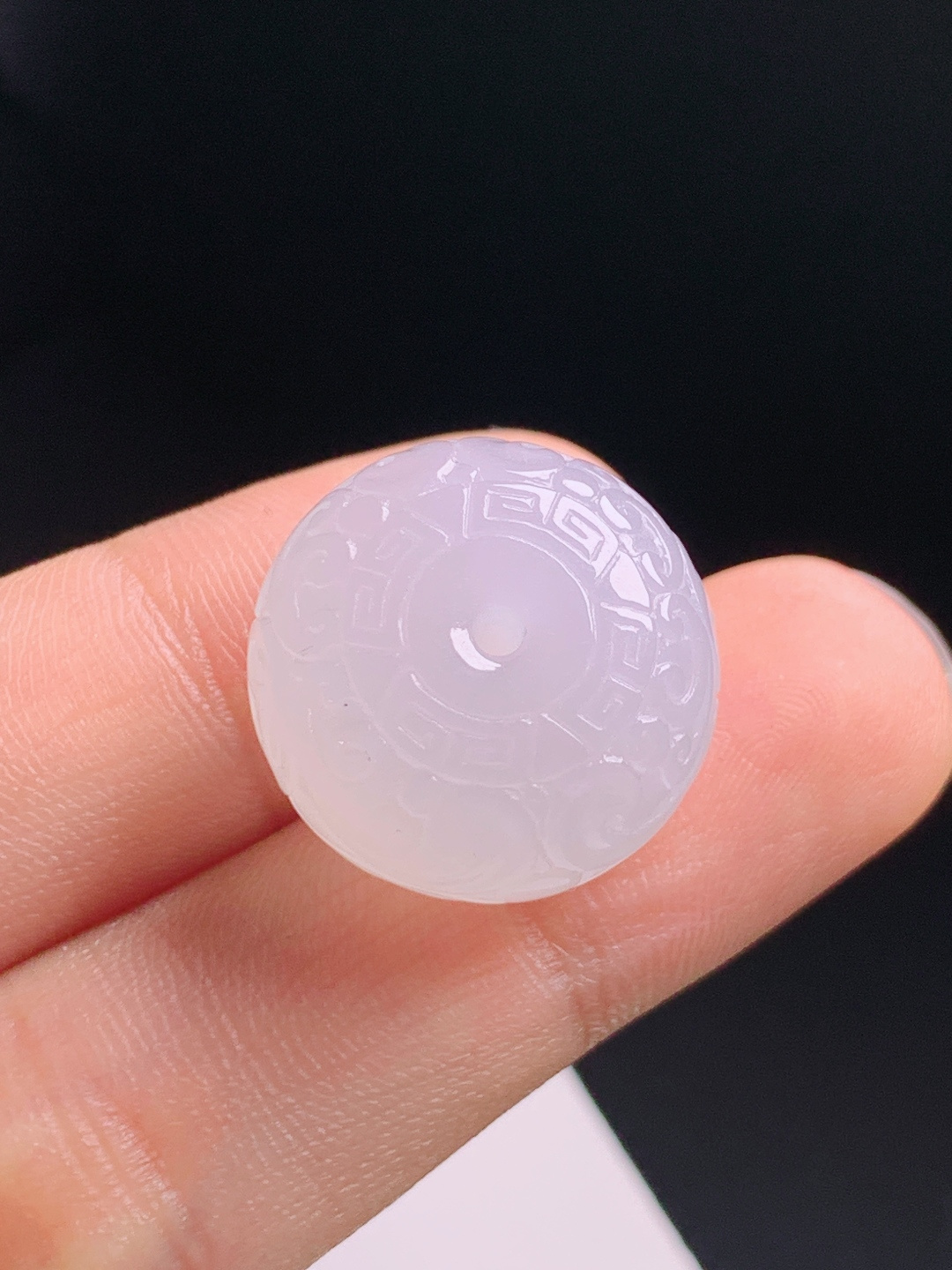 冰种路路通，冰润细腻雕工精湛，古雅回纹寓意路路畅通