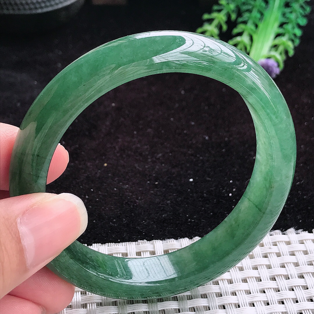 实拍A货翡翠58/12.9/8.4老坑冰润辣色满绿手镯平安镯翡翠玉镯美人镯