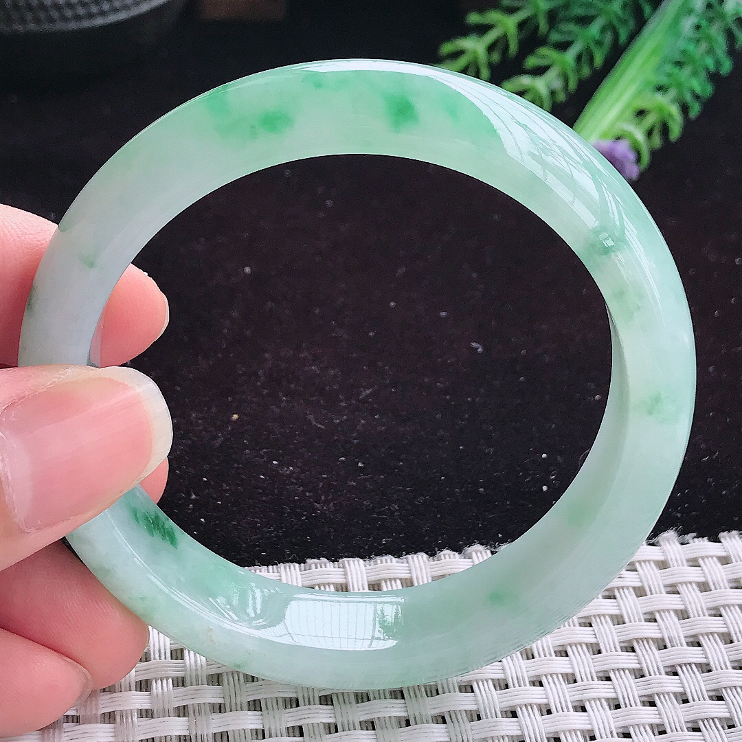 实拍A货翡翠57/14/8.3老坑冰胶果冻飘绿花手镯平安镯翡翠玉镯美人镯