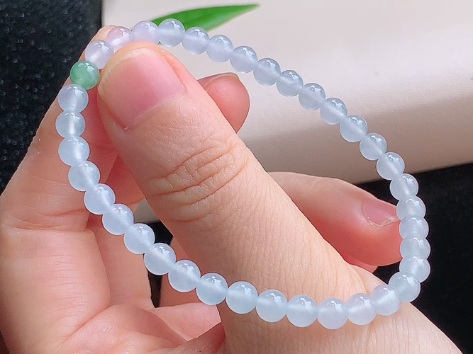 ️ 白冰手串，尺寸取一4.8mm，包A附证书