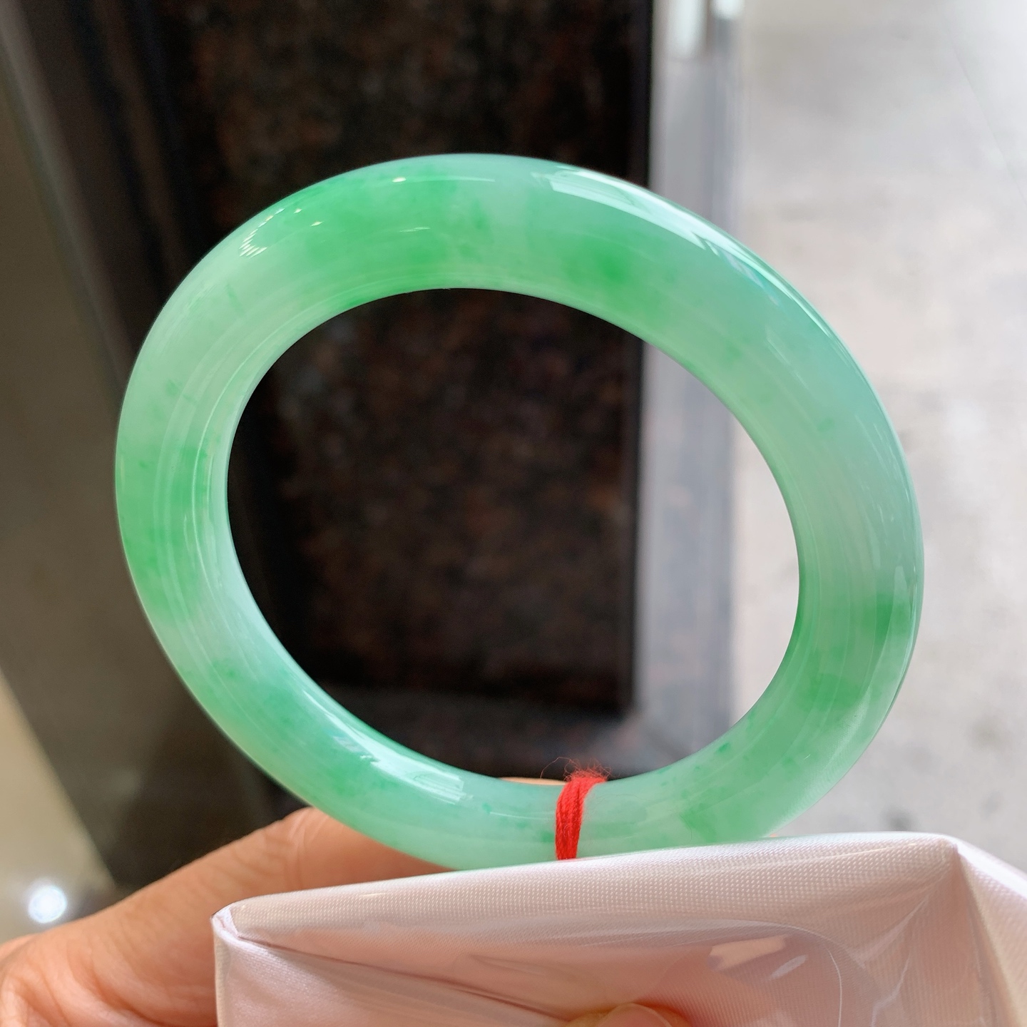 圆条飘绿 微细纹 尺寸：55.5/10 色阳