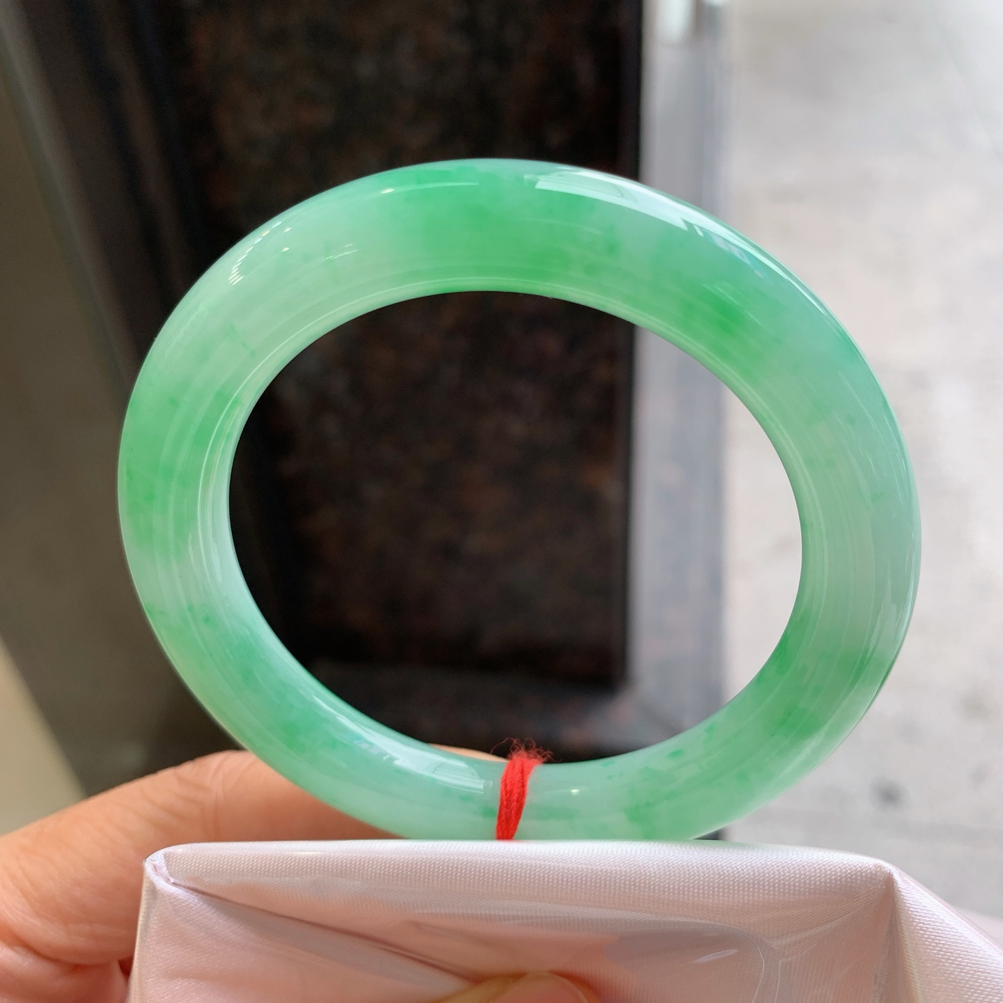 圆条飘绿 微细纹 尺寸：55.5/10 色阳