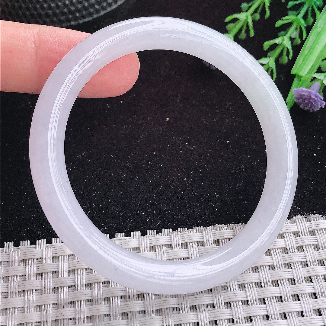实拍A货翡翠53/7.9老坑冰润起胶白月光圆条手镯平安镯细条翡翠玉镯