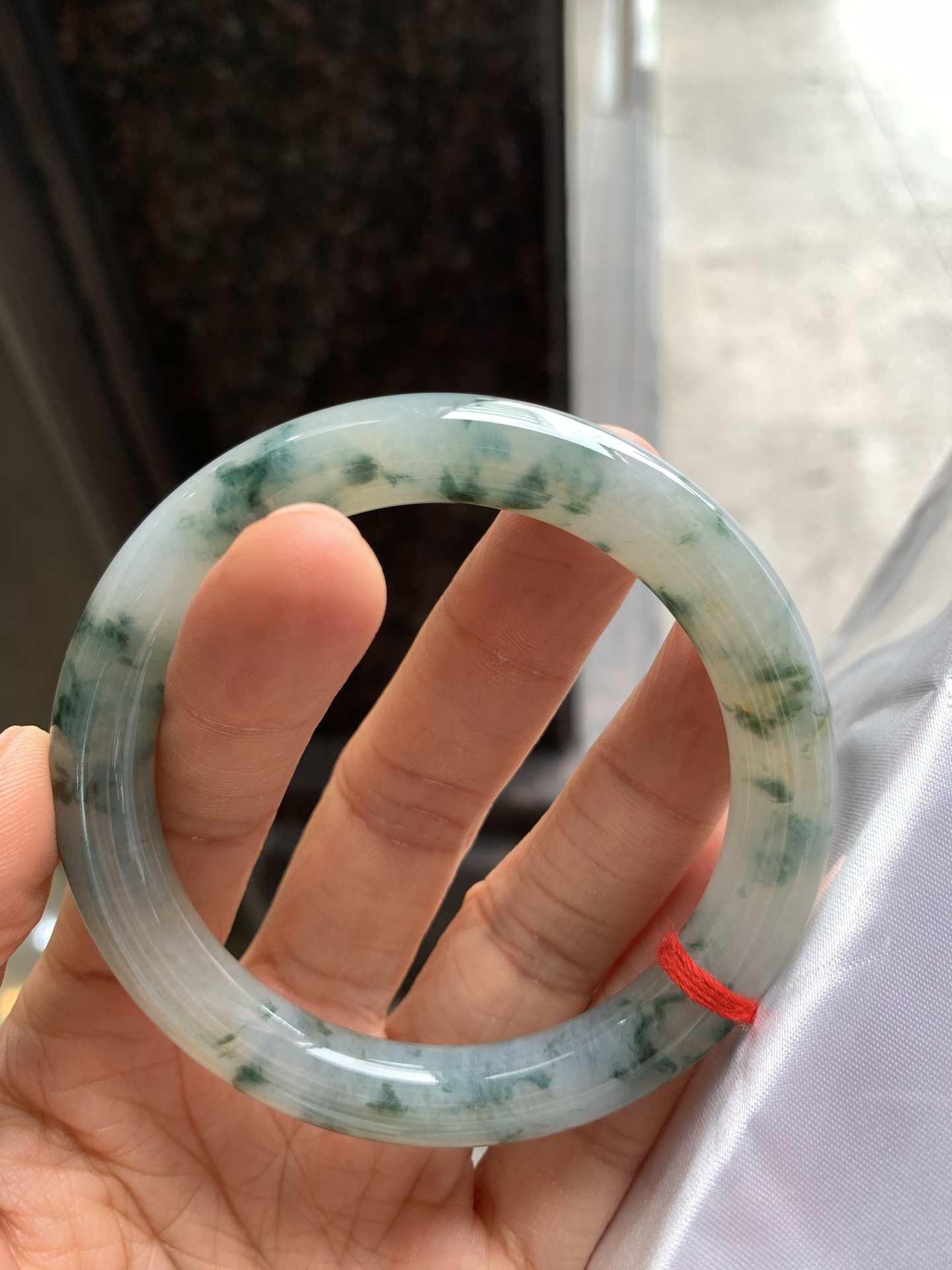 圆条黄翡飘花 微细纹 尺寸：58.5/10 细腻