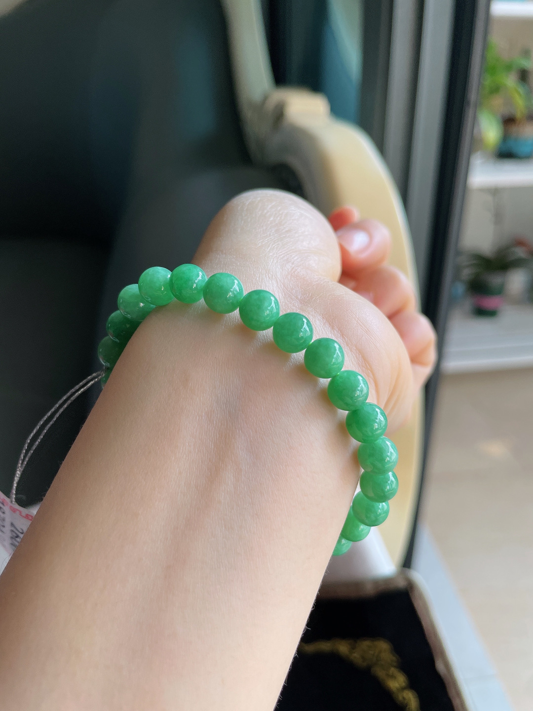天然翡翠A货，满绿手串，尺寸：7.5mm。【编2600】