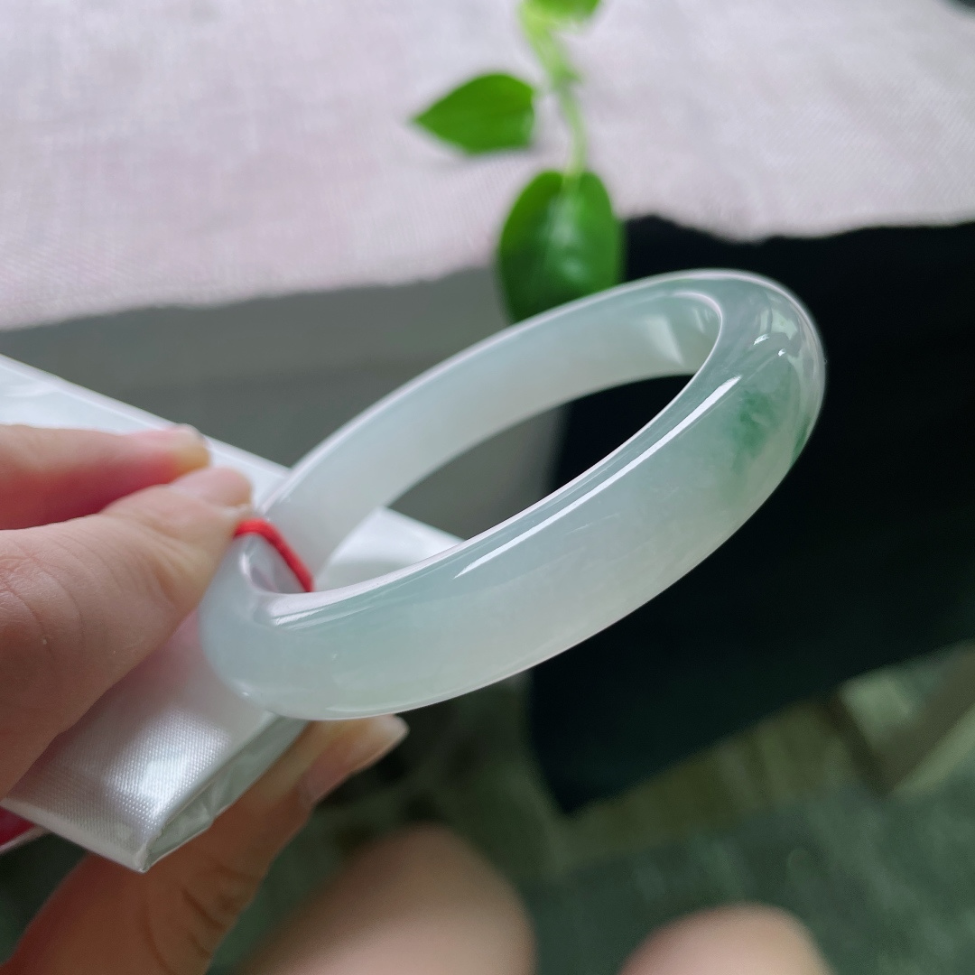 56/11.3/8.7飘花正圈，料子细腻干净，小清新，不失经典大气，种老，无裂。ss50393a