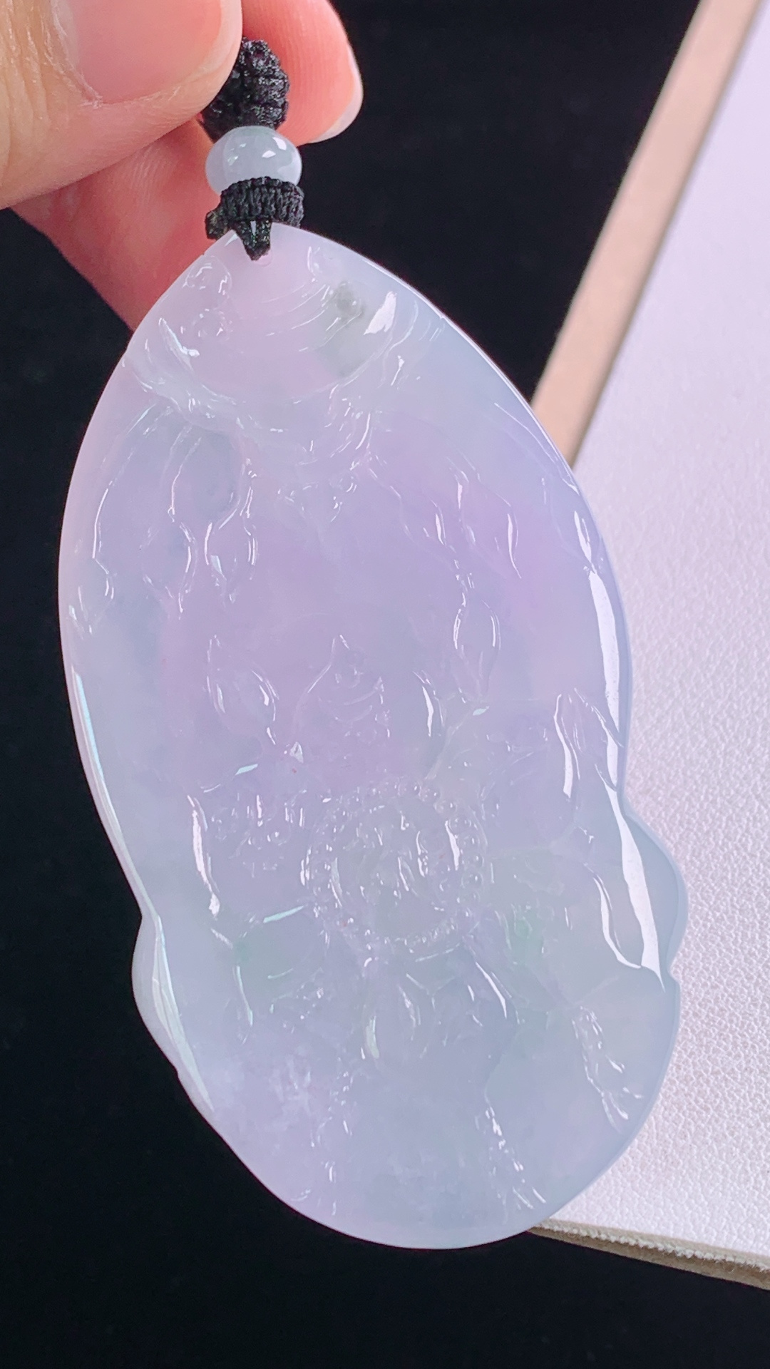 ️紫飘花大势至菩萨 紫色浓郁，花色灵动，无裂 尺寸:70.4-38.3-10.0mm 7