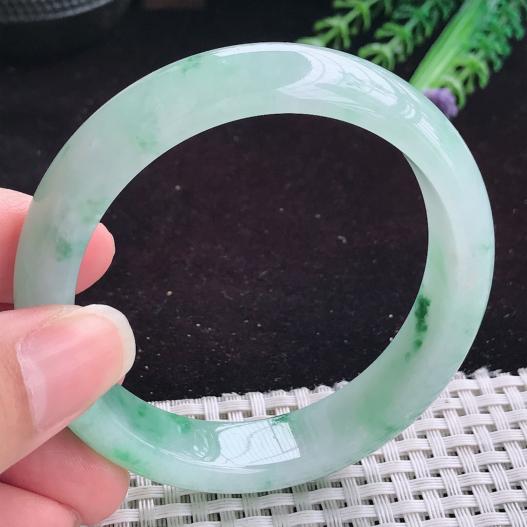 实拍A货翡翠57/14/8.3老坑冰胶果冻飘绿花手镯平安镯翡翠玉镯美人镯