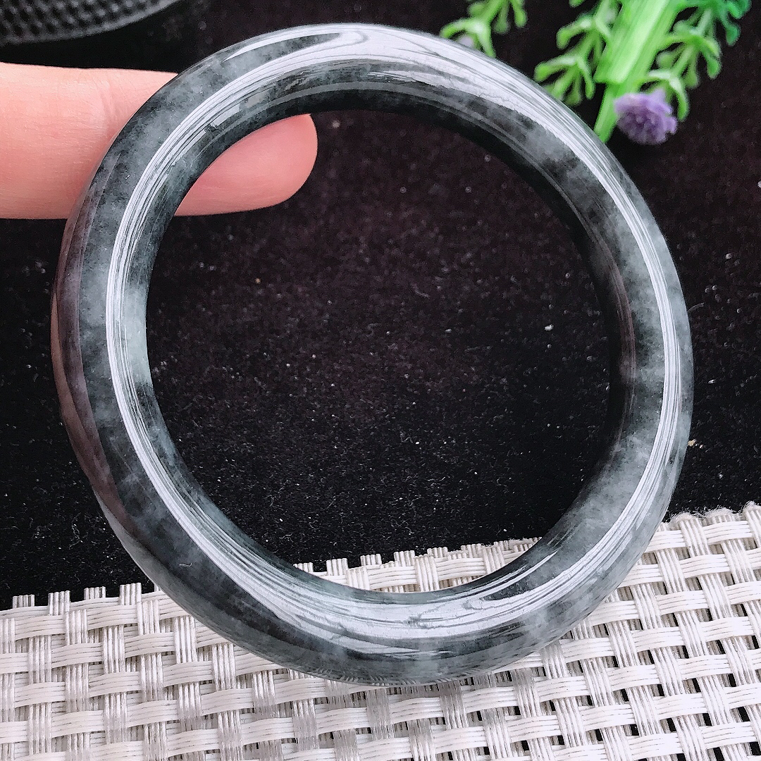 自然光57/10/9.9老坑精美温润特色乌鸡种飘花圆条手镯平安镯翡翠玉镯美人镯