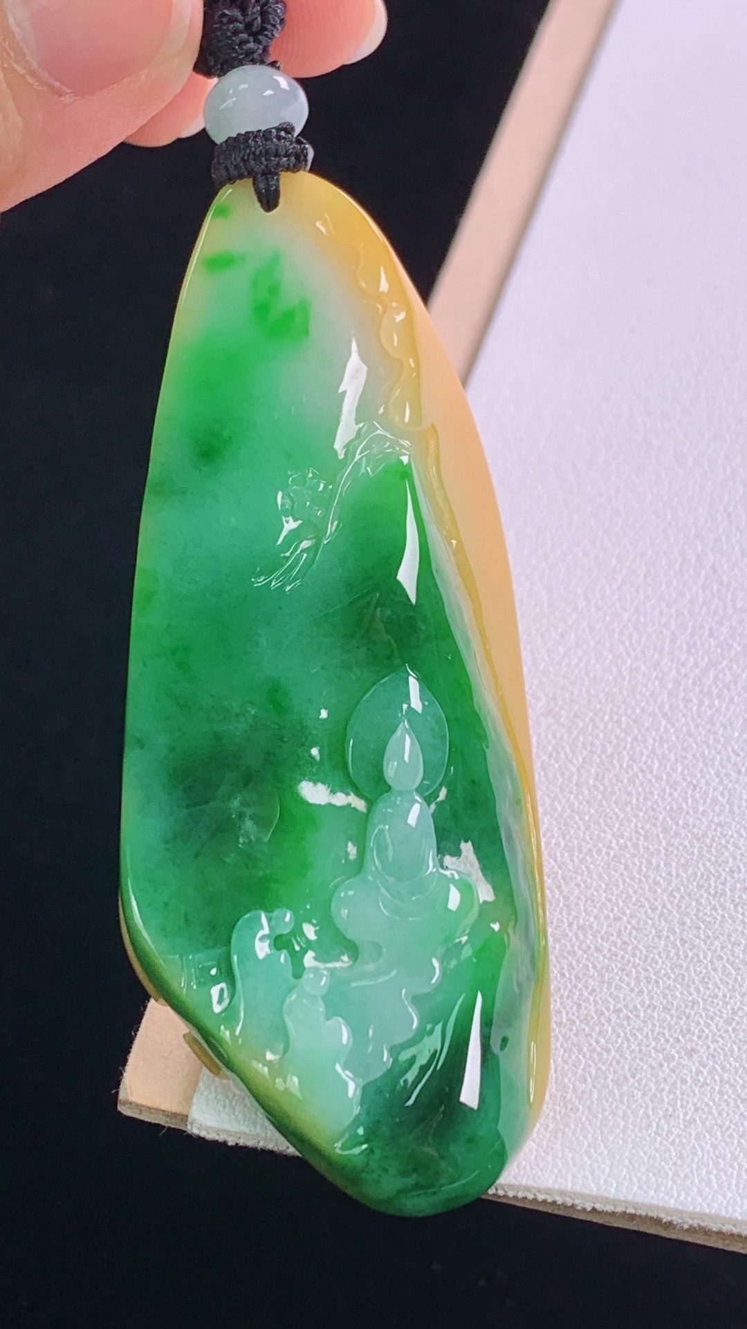 三彩悟道，色彩丰富，底子细腻，无裂，尺寸:66.5-28.2-11.8mm