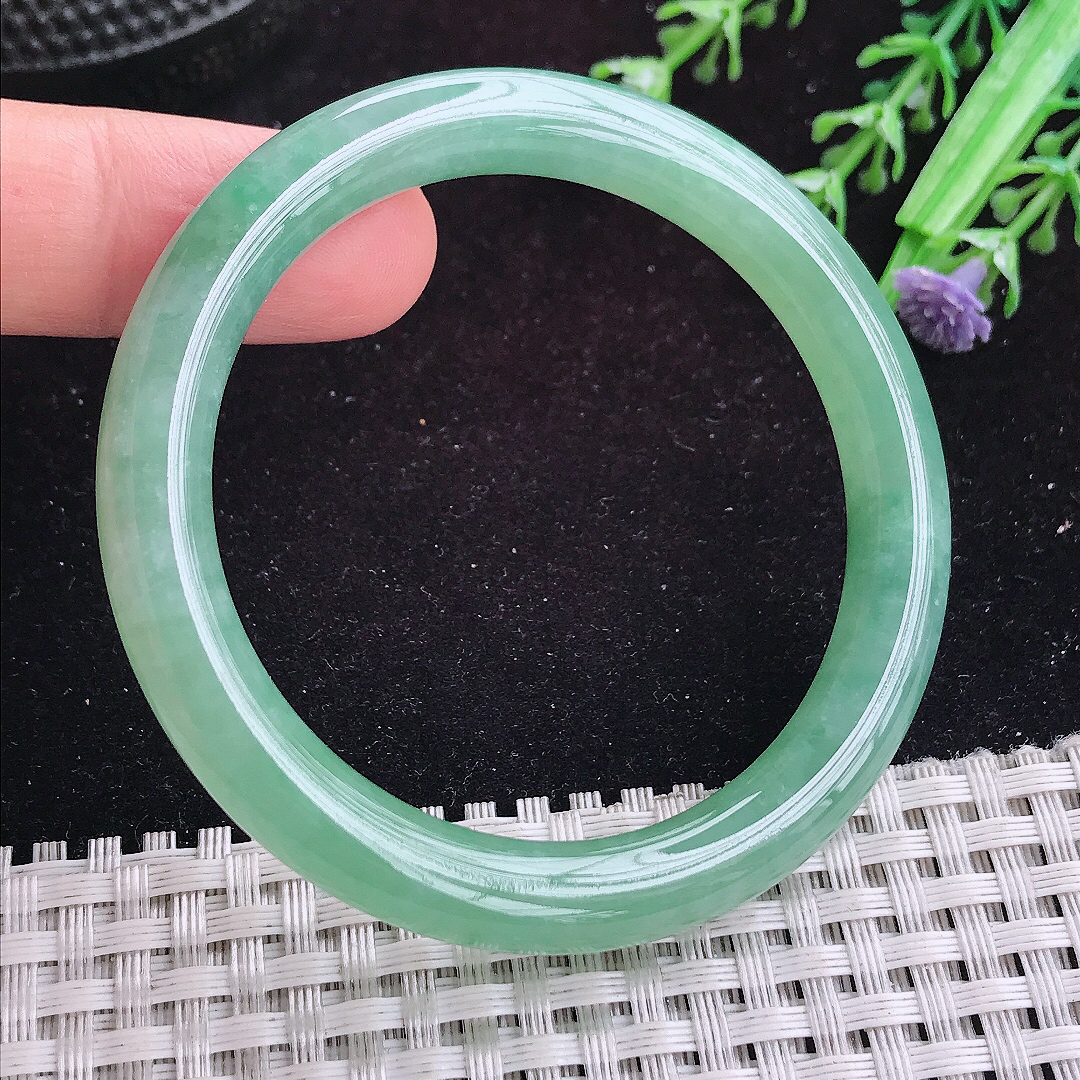自然光50.5/8.3/8小圈口老坑冰润起胶满绿圆条手镯平安镯翡翠玉镯叮当镯