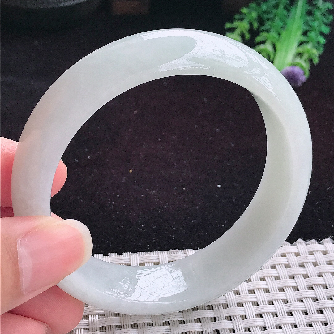 实拍A货翡翠58.5/17.2/8.5轮胎镯老坑秀气温润晴底宽边手镯平安镯翡翠玉镯妈妈款