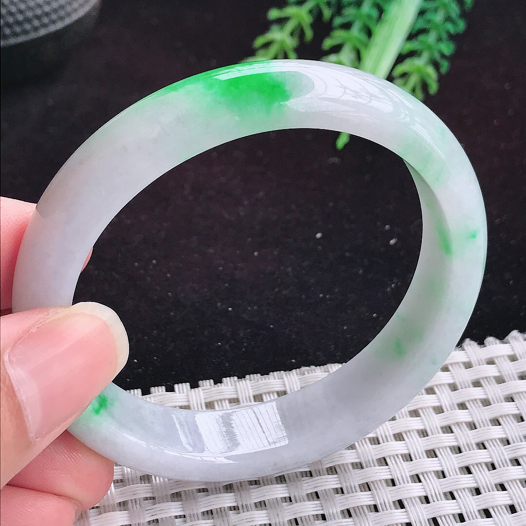 自然光55.5/50.8/13.3/7.3老坑精美温润辣阳绿贵妃手镯平安镯翡翠玉镯美人镯