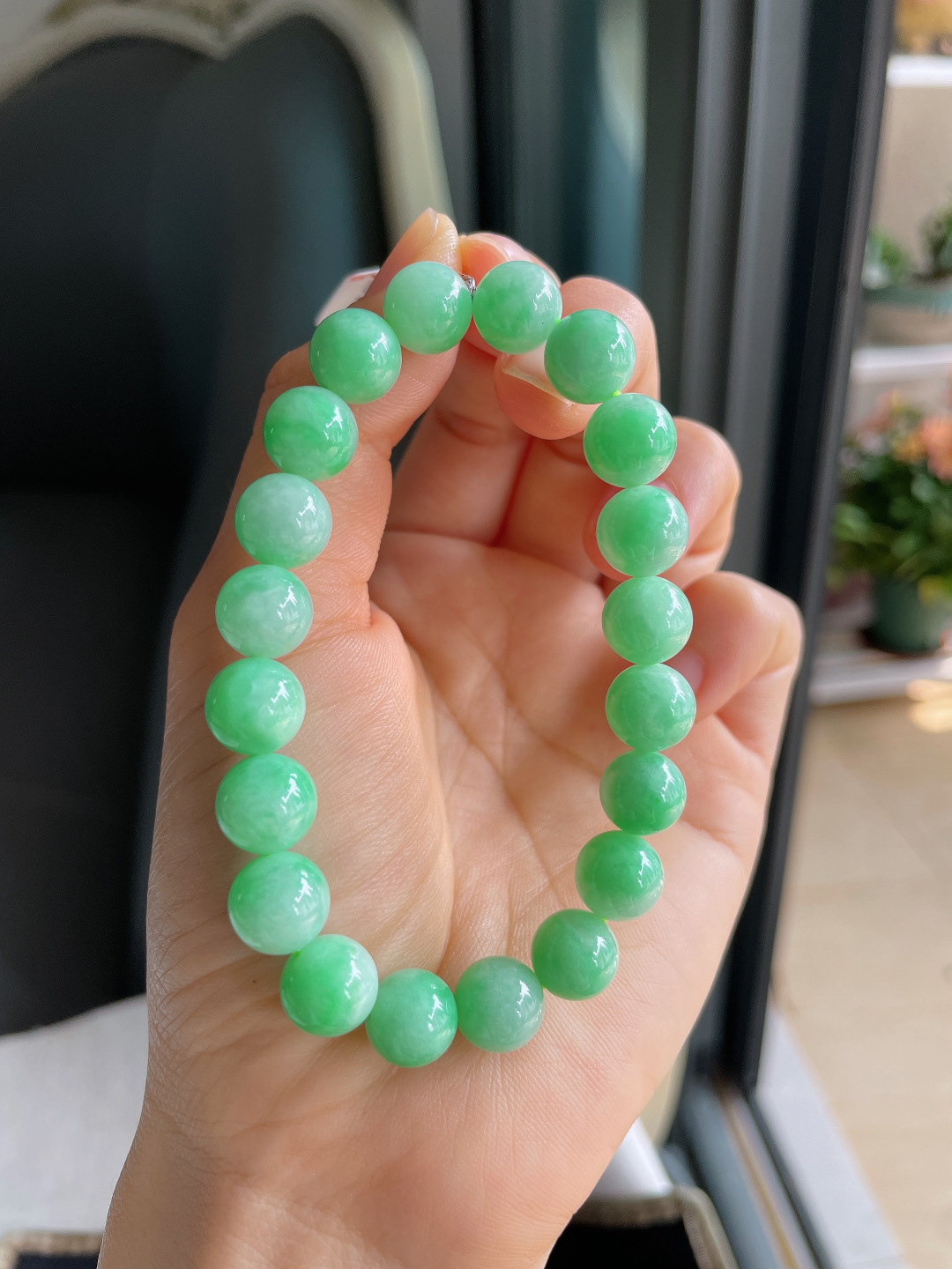 ️，天然翡翠A货，满绿手串，尺寸：9.8mm。【编3910】