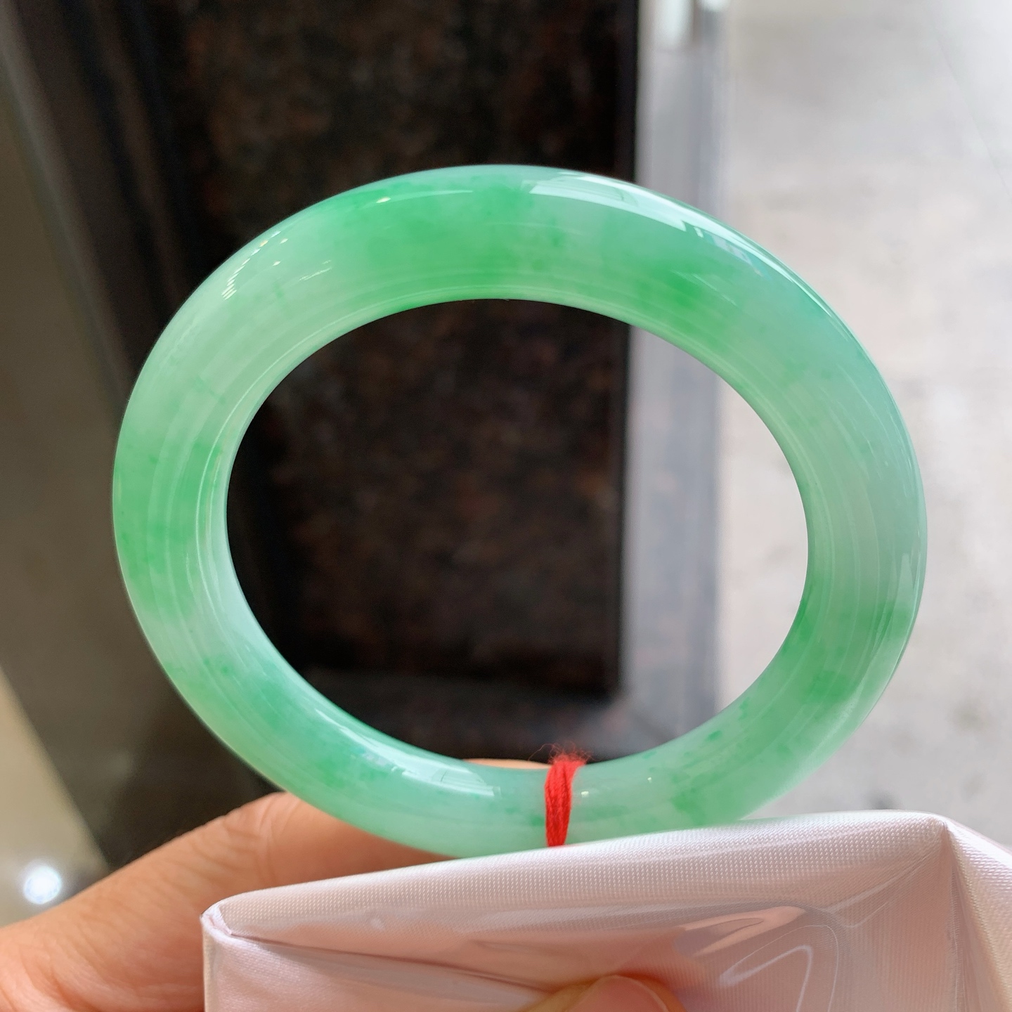 圆条飘绿 微细纹 尺寸：55.5/10 色阳