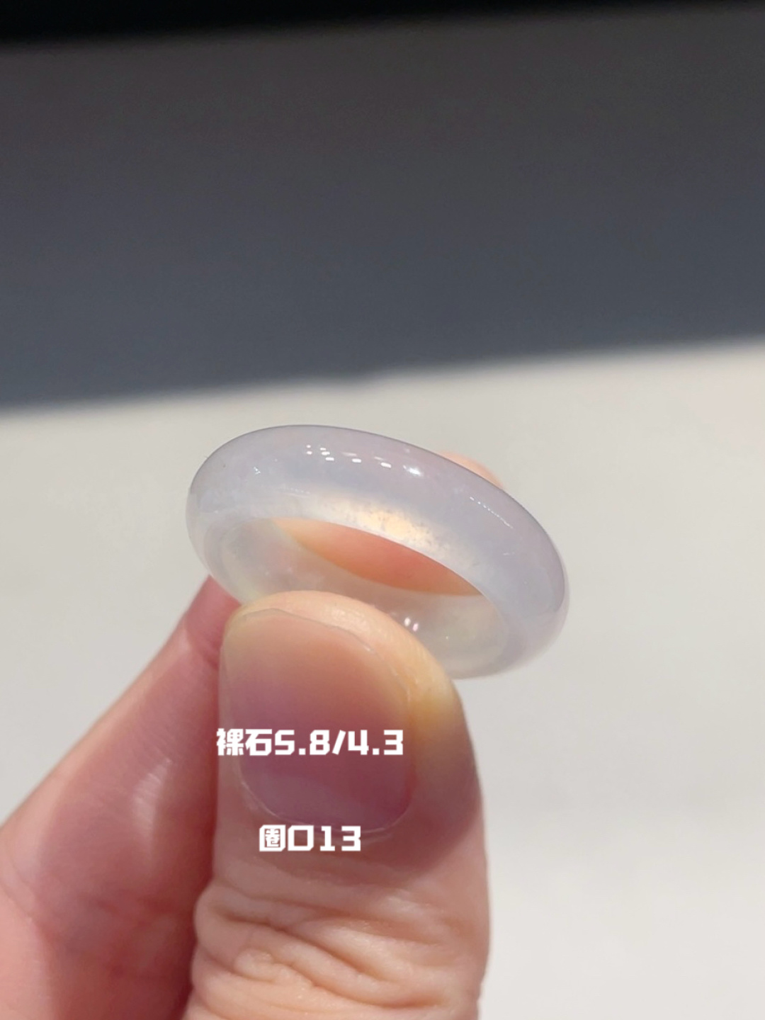️出 纯冰种戒圈 素雅 。 ( 钻戒自己的  可以这样叠戴)，5.8-4.3