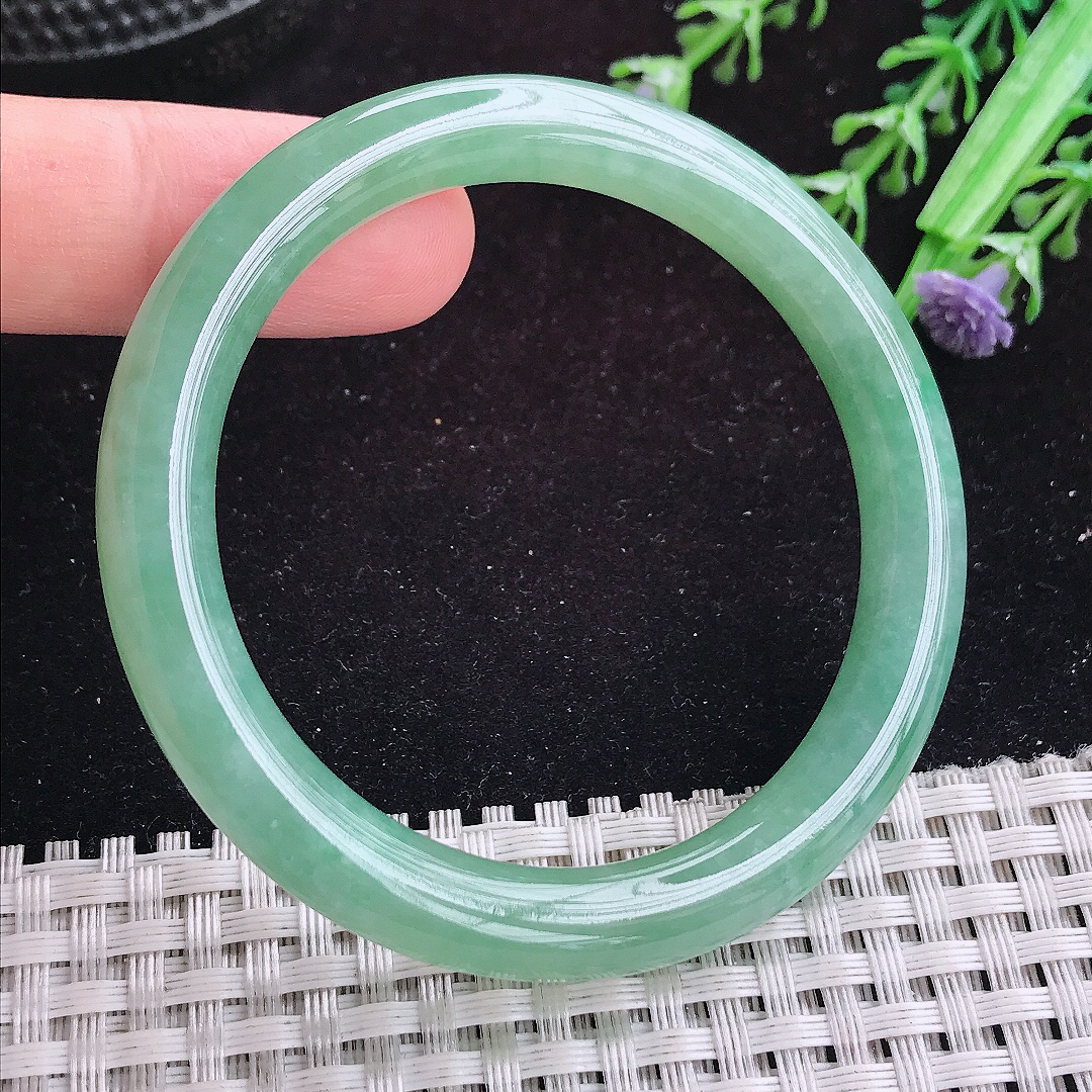 自然光50.5/8.3/8小圈口老坑冰润起胶满绿圆条手镯平安镯翡翠玉镯叮当镯