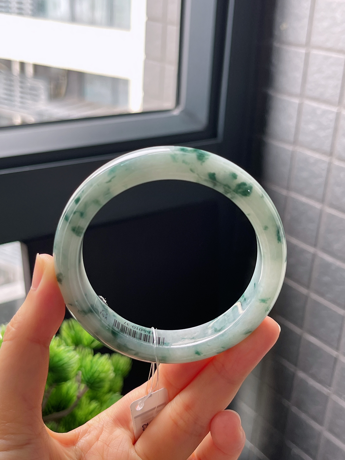 正圈57圈口，翡翠糯化种飘花手镯
