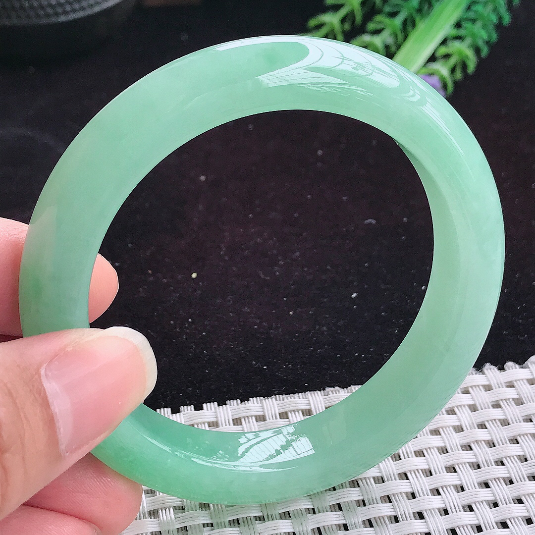 自然光56/11.8/9.3老坑冰润满绿甜绿色手镯宽边平安镯翡翠玉镯美人镯