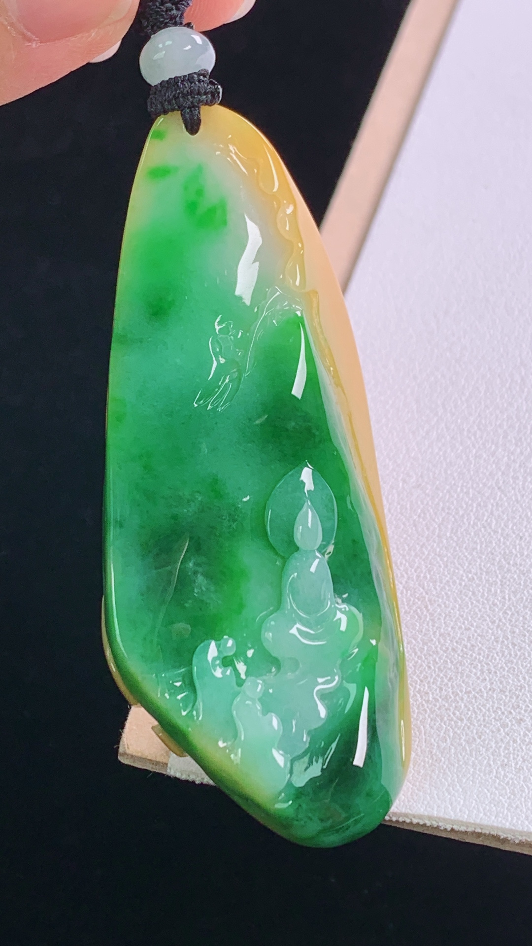 三彩悟道，色彩丰富，底子细腻，无裂，尺寸:66.5-28.2-11.8mm