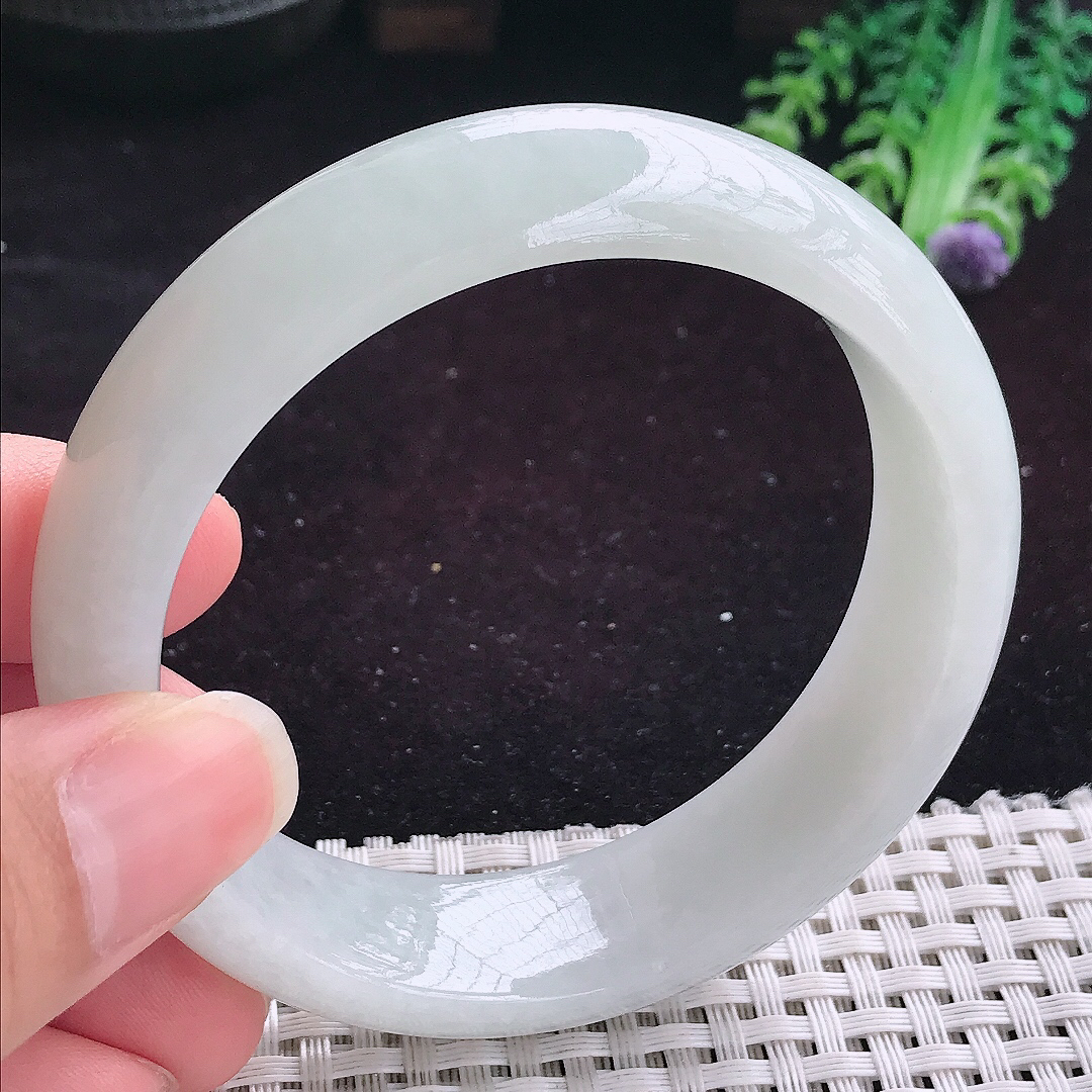 实拍A货翡翠58.5/17.2/8.5轮胎镯老坑秀气温润晴底宽边手镯平安镯翡翠玉镯妈妈款