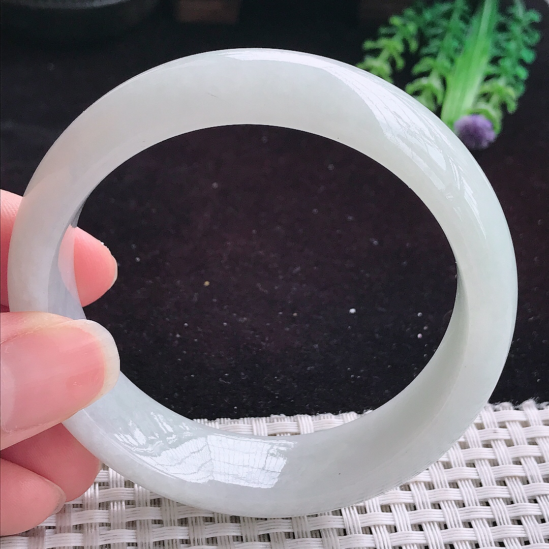 实拍A货翡翠58.5/17.2/8.5轮胎镯老坑秀气温润晴底宽边手镯平安镯翡翠玉镯妈妈款