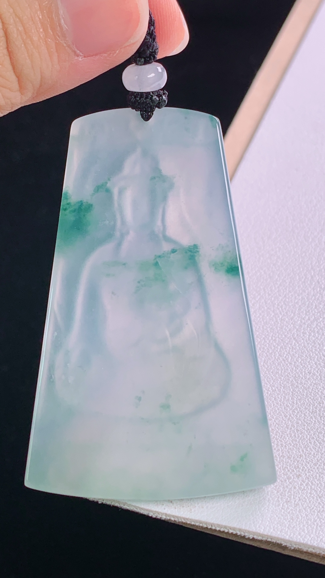 ️冰飘花观音花色灵动，冰清玉洁，无裂，尺寸:59.2-37.6-5.4mm 7