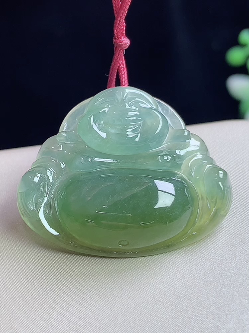 黄翡佛公，无裂，尺寸21.6-26.2-6.3mm，L10xqa8